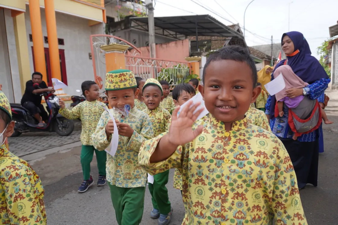 Galeri Perayaan Milad Muhammadiyah ke-113 di Pondok Modern Paciran 4
