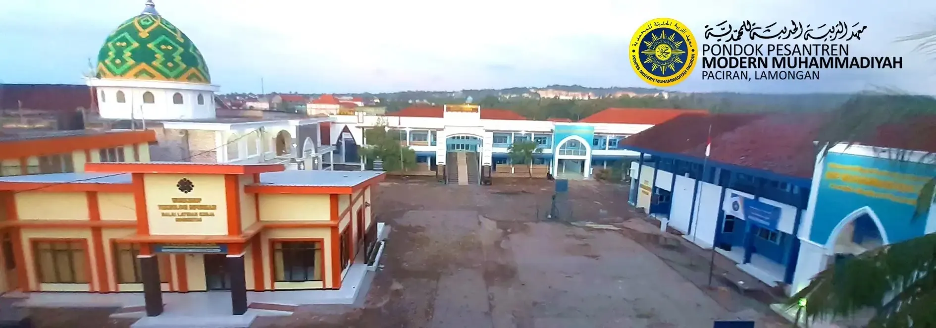 Pondok Pesantren Modern Muhammadiyah Paciran.